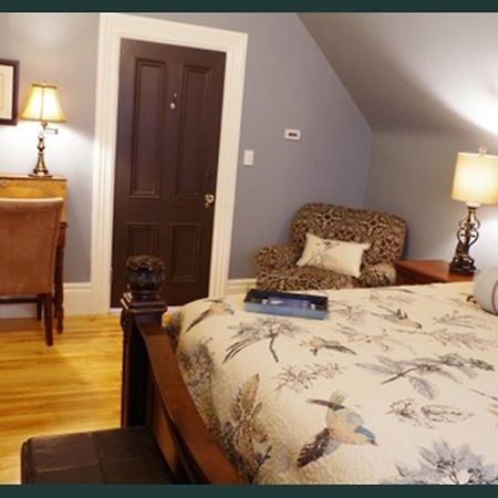 Quartermain House Bed & Breakfast Fredericton Eksteriør bilde