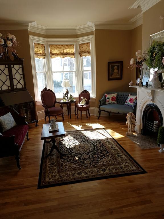 Quartermain House Bed & Breakfast Fredericton Eksteriør bilde