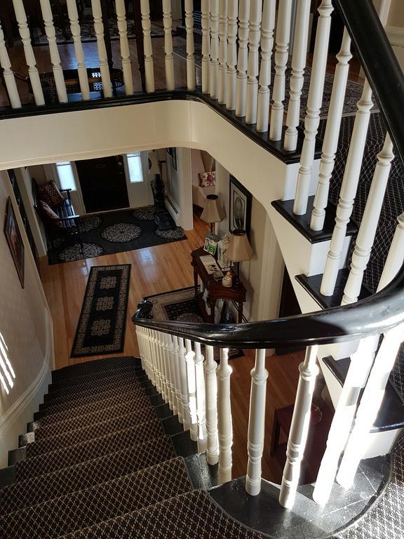 Quartermain House Bed & Breakfast Fredericton Eksteriør bilde