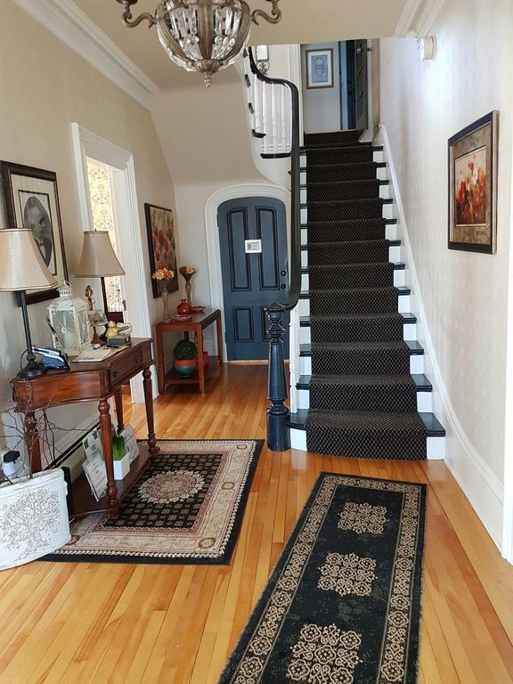 Quartermain House Bed & Breakfast Fredericton Eksteriør bilde